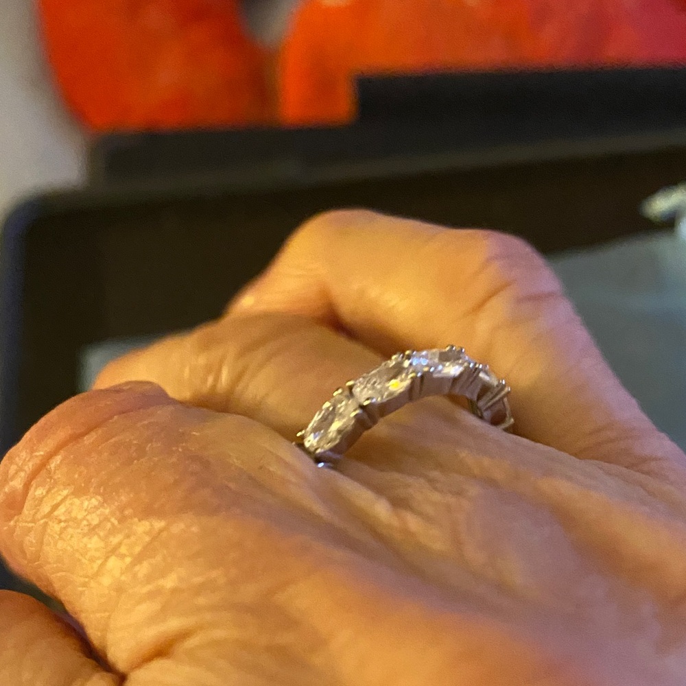 Radiance ring elegant  Size 6 marked 925